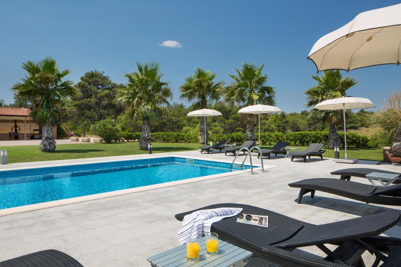 Villa Malibu One Vir Exterior foto