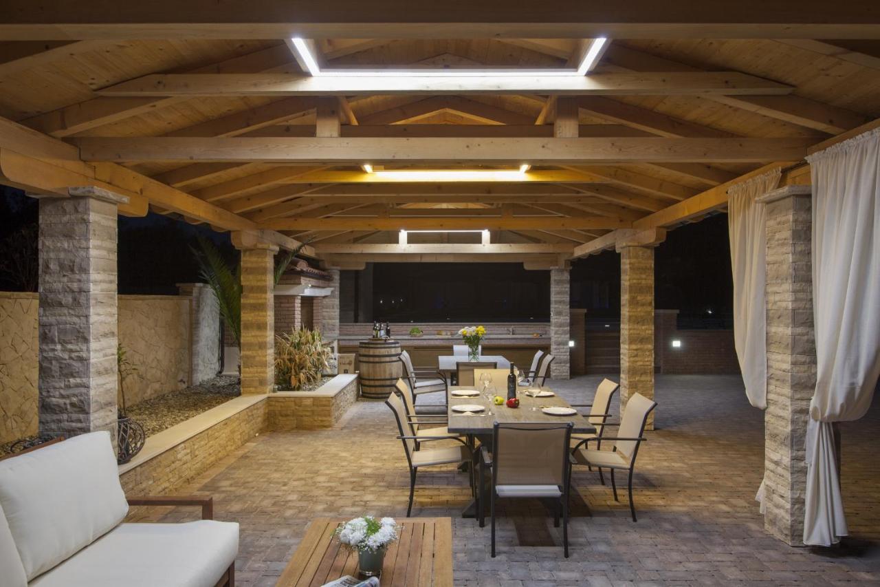 Villa Malibu One Vir Exterior foto